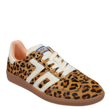 Back 70 - Cloud in Leopard Camel White