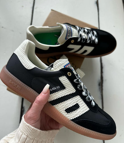 BACK 70 - GHOST in BLACK Sneakers