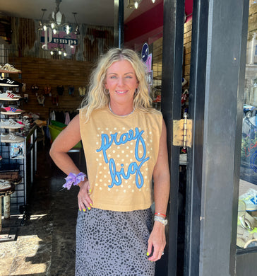 Pray Big graphic tee