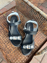 NeroGiardini E410685D wedge sandal
