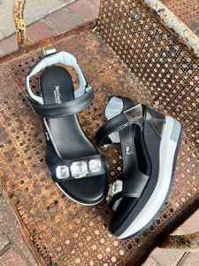 NeroGiardini E410685D wedge sandal