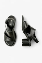All Black Cylinder Heel - Black