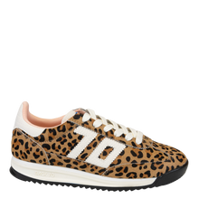 BACK 70 - BARKLEY JOGGER in LEOPARD CAMEL WHITE Sneakers