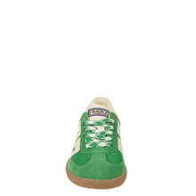 BACK 70 - GHOST in GREEN MILK Sneakers