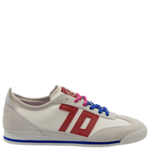 BACK 70 - Leon in White Red