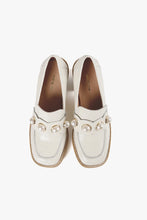 Mobe Pearl Loafer Pump