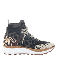 HYBRID in ANIMAL PRINT, right view