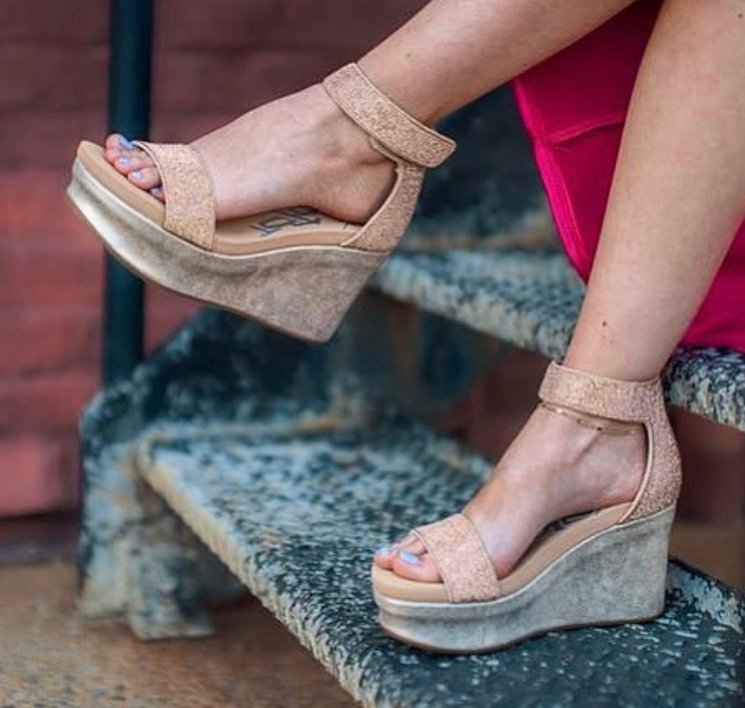 rose gold wedge flip flops